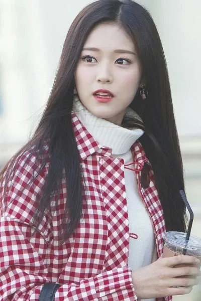 Kim Hyunjin photo