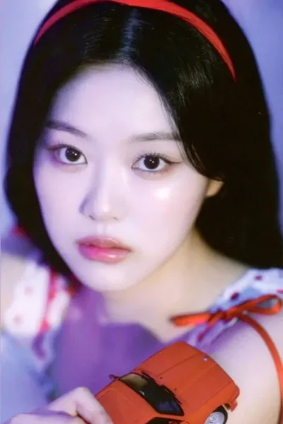 Kim Hyunjin photo