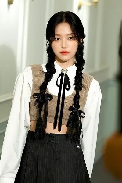 Kim Hyunjin photo