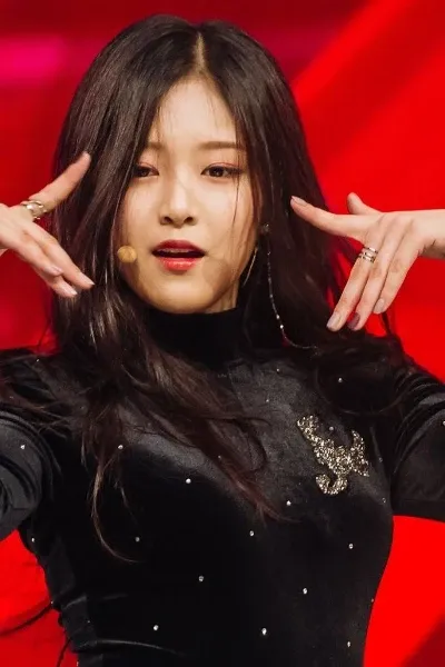 Kim Hyunjin photo