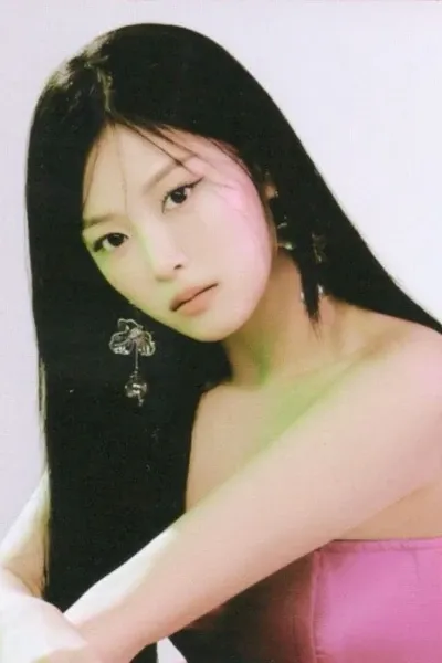 Kim Hyunjin photo