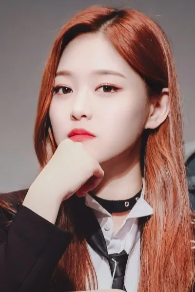 Kim Hyunjin photo