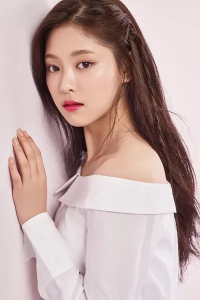 Kim Hyunjin photo