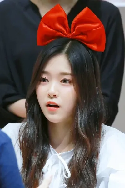 Kim Hyunjin photo