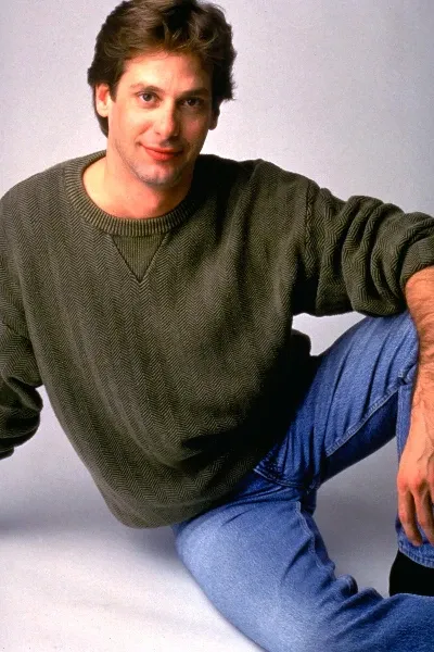 Scott Bryce photo