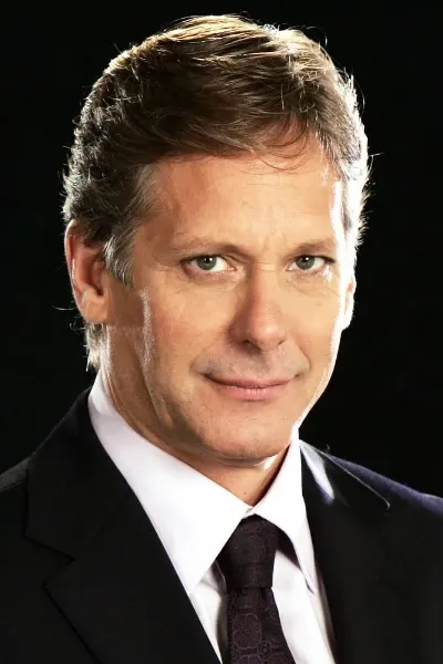 Scott Bryce photo