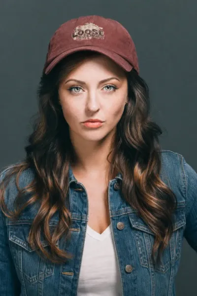 Katharine Isabelle photo