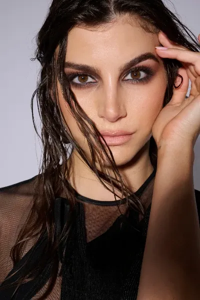 Mia Challis photo
