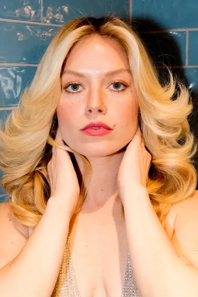 Ashe (singer) photo