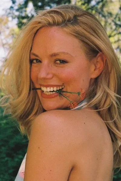 Ashe (singer) photo