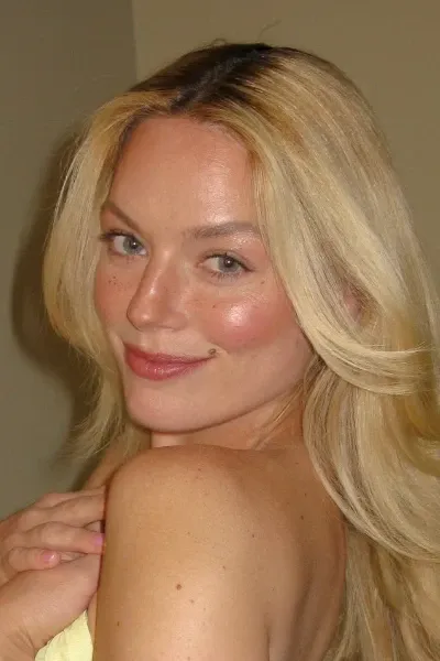 Ashe (singer) photo