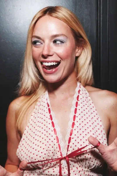 Ashe (singer) photo
