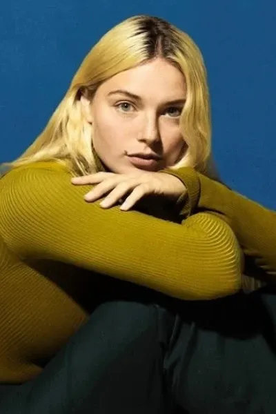 Ashe (singer) photo