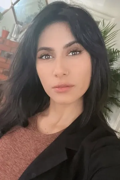 Cristina Vee photo