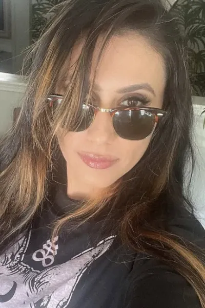 Cristina Vee photo