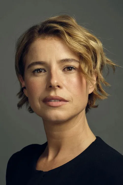 Jessie Buckley photo
