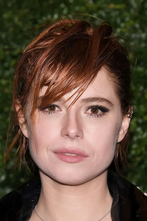 Jessie Buckley photo