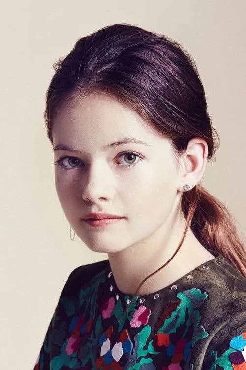 Mackenzie Foy photo