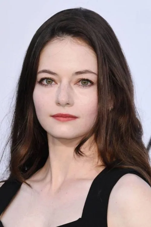 Mackenzie Foy photo
