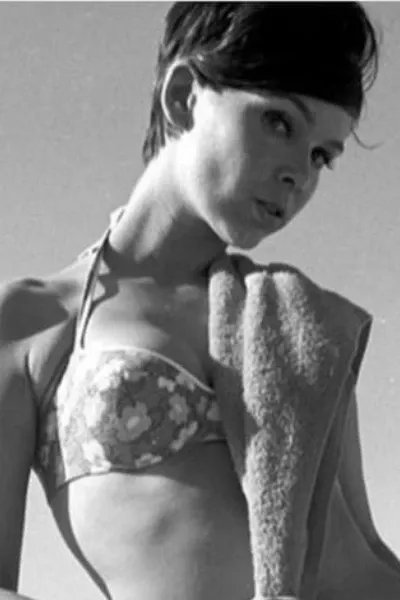 Yvonne Craig photo
