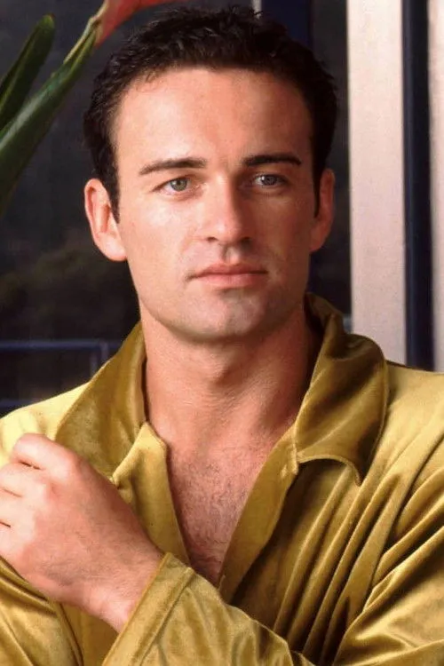 Julian McMahon photo