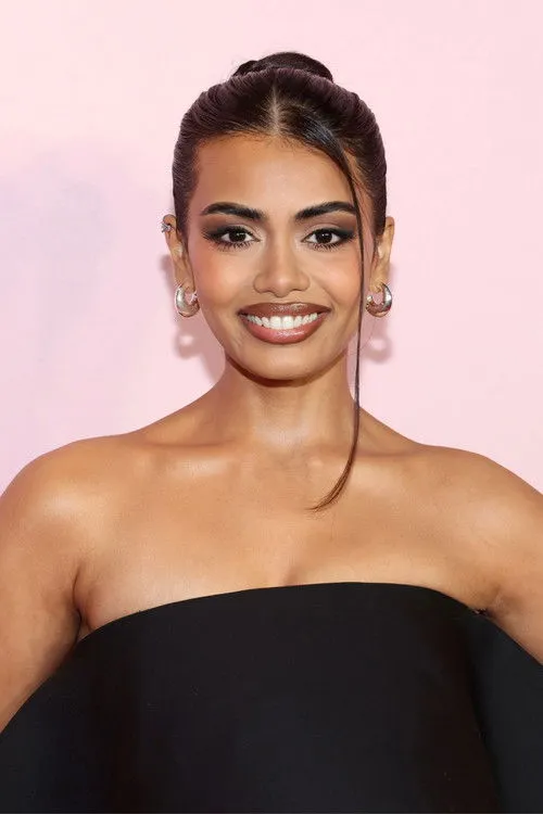 Megan Suri photo