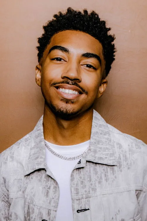 Miles Brown photo
