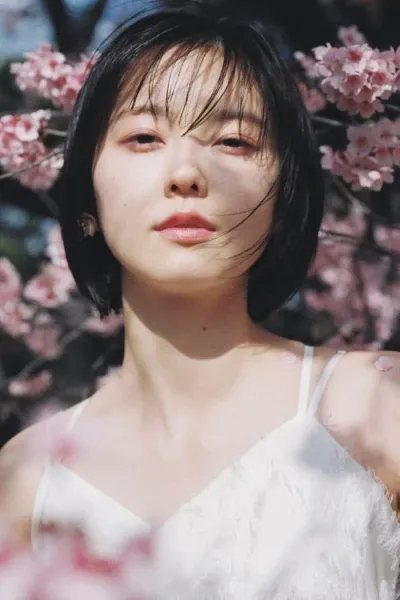 Konatsu Kato photo