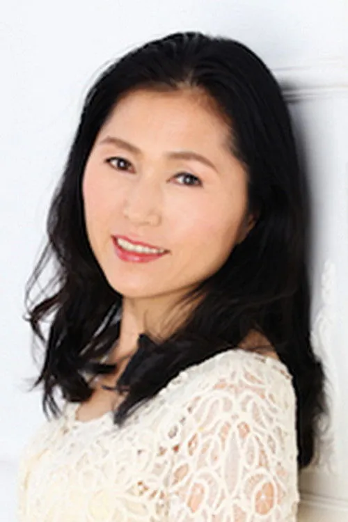 Emi Shinohara photo