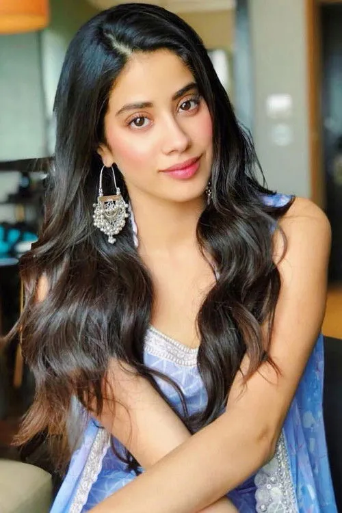 Janhvi Kapoor photo