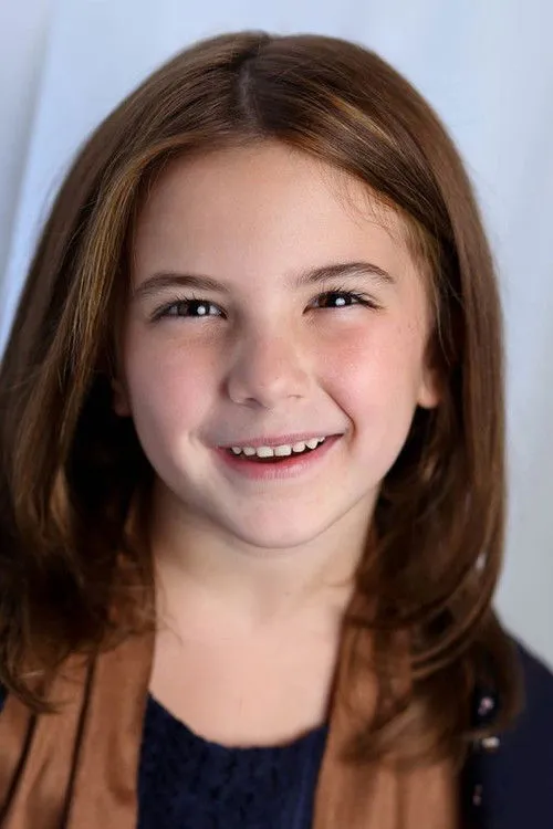 Lexi Rabe photo