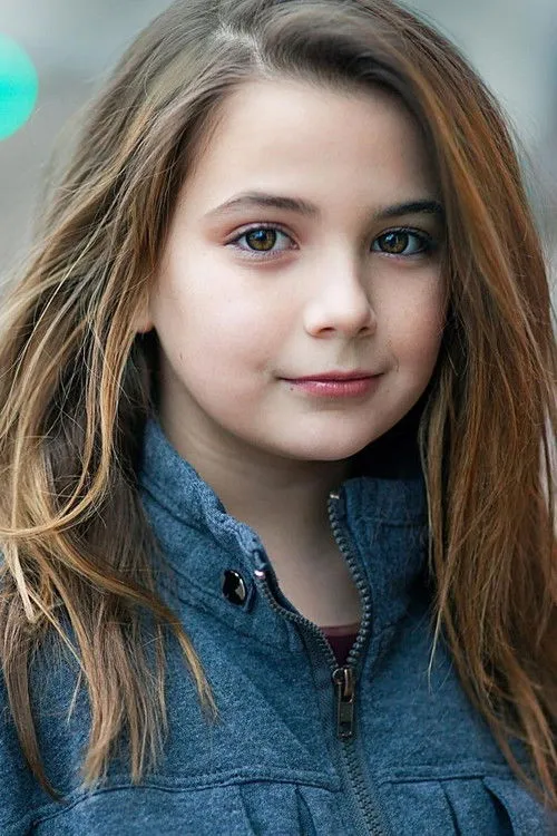 Lexi Rabe photo