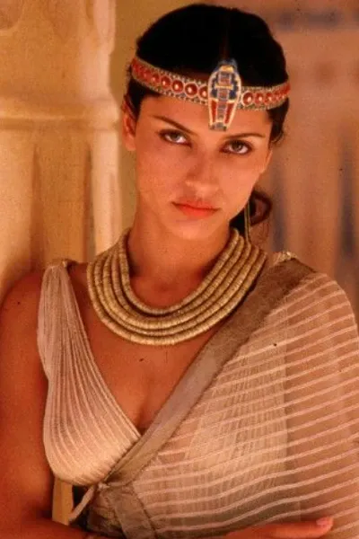Leonor Varela photo