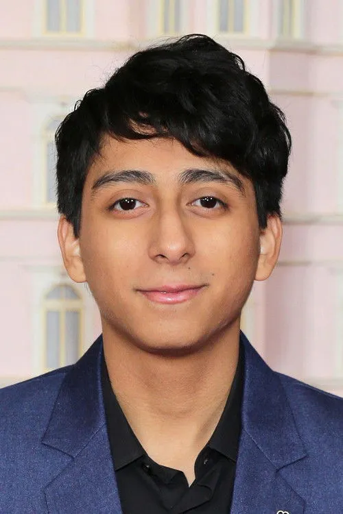 Tony Revolori photo
