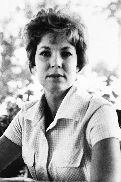 Lynn Carlin photo