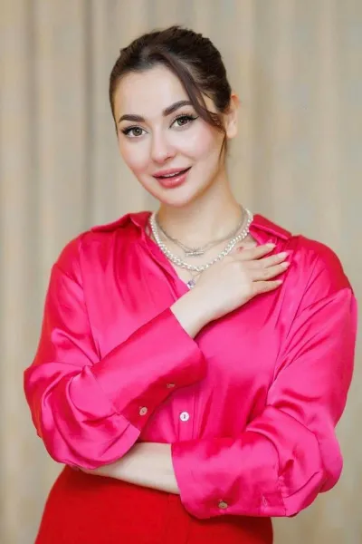 Hania Aamir photo