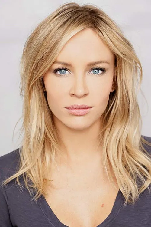 Tara Holt photo