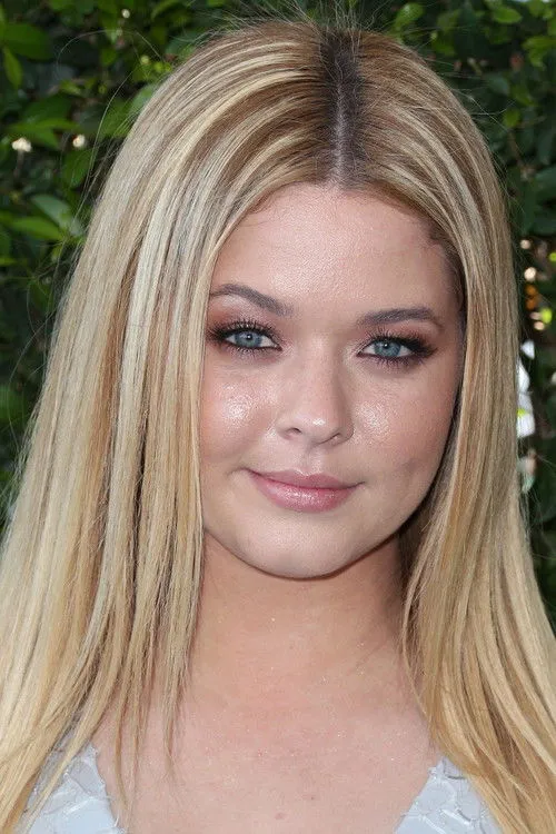 Sasha Pieterse photo
