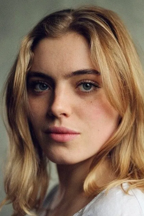 Bella Maclean photo