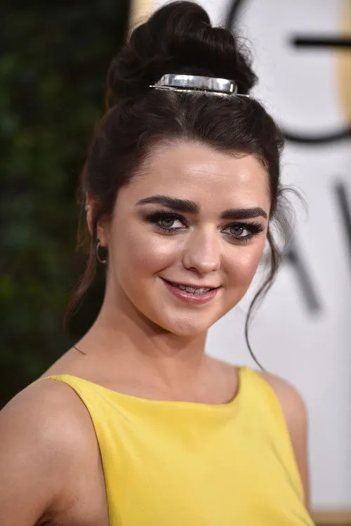 Maisie Williams photo
