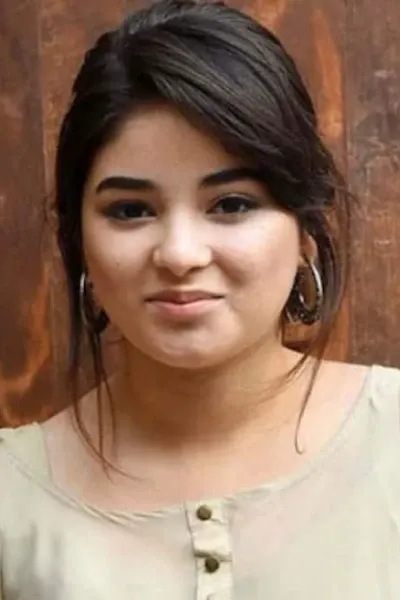 Zaira Wasim photo
