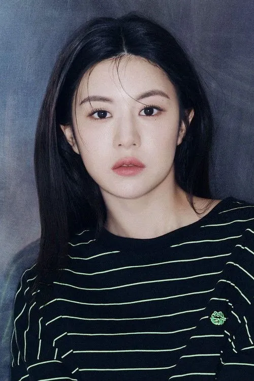 Go Youn-jung photo