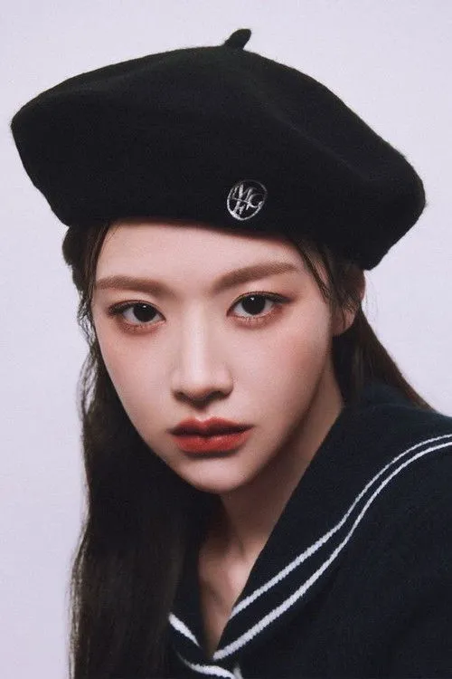Go Youn-jung photo