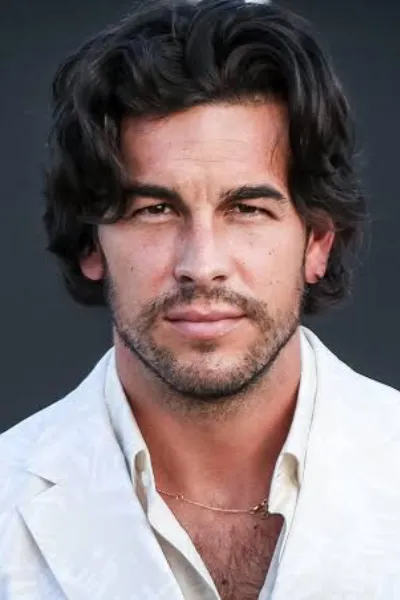 Mario Casas photo