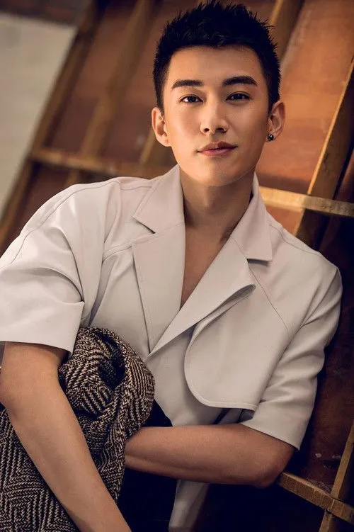 Liu Xueyi photo