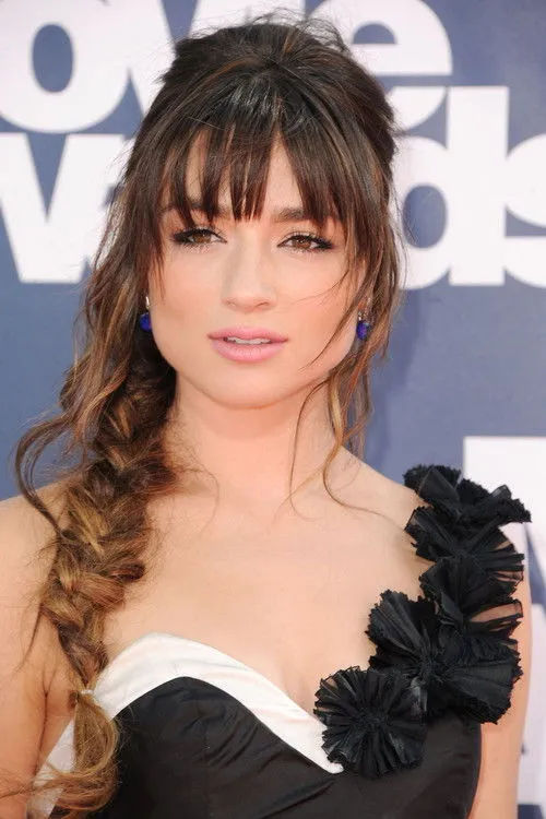 Crystal Reed photo