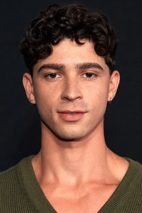 Isaac Powell photo