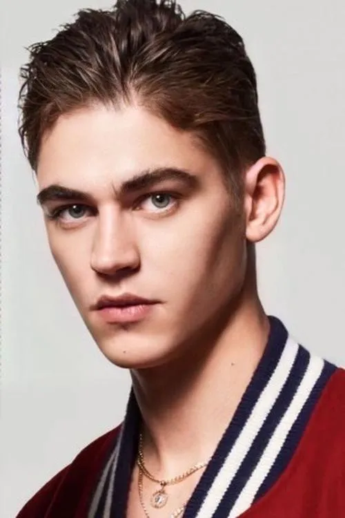 Hero Fiennes Tiffin photo