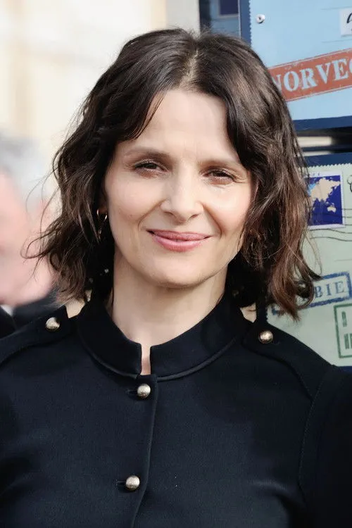 Juliette Binoche photo