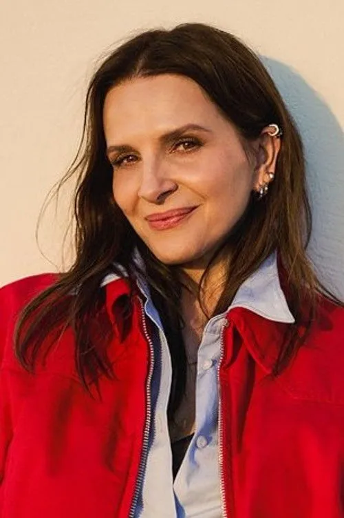 Juliette Binoche photo